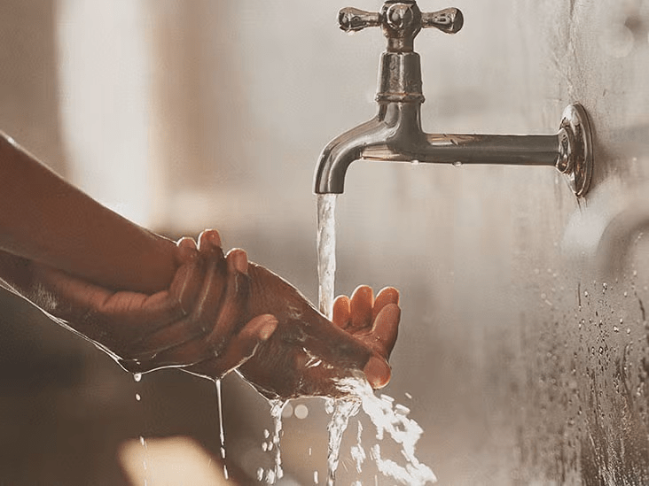 Finger_burn_GettyImages652976358